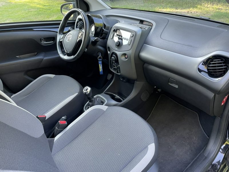 Toyota Aygo Toyota Aygo 1.0-16V Klima Salon PL 24651km Model 2021 II (2014-)