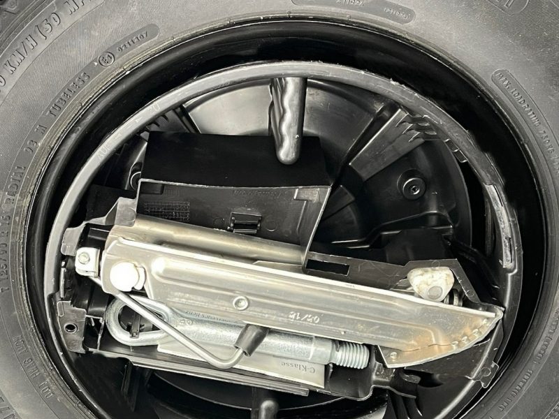 Mercedes C 220 2.2 Diesel Moc 170KM Automat Avantgarde W204 (2007-2014)
