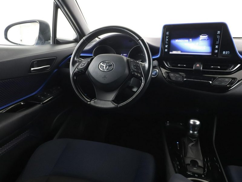 Toyota C-HR Style grzane fotele kamera tempomat