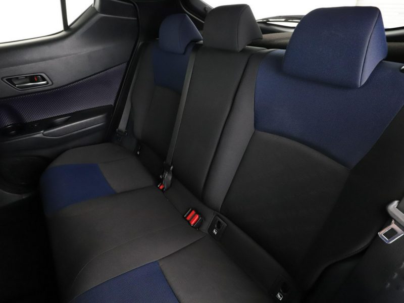 Toyota C-HR Style grzane fotele kamera tempomat