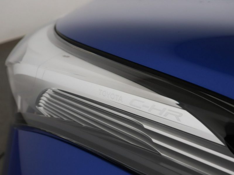 Toyota C-HR Style grzane fotele kamera tempomat