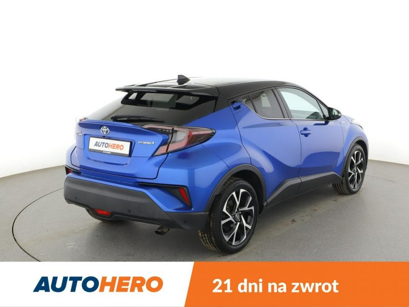 Toyota C-HR Style grzane fotele kamera tempomat