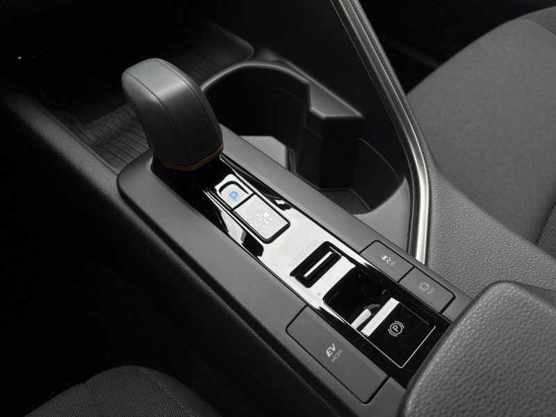 Toyota C-HR 1.8 HSD 140KM STYLE, salon Polska, gwarancja, FV23%