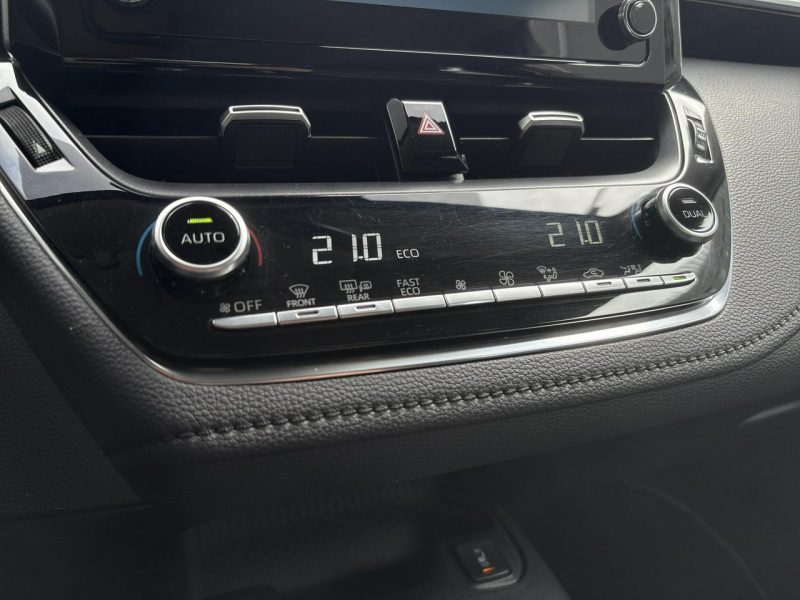 Toyota Corolla 1.8 Hybrid 122KM COMFORT TECH, salon Polska, gwarancja, FV23% Seria E16 (2012-)