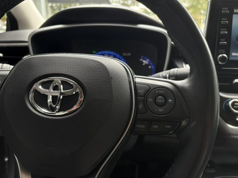 Toyota Corolla 1.8 Hybrid 122KM COMFORT TECH, salon Polska, gwarancja, FV23% Seria E16 (2012-)