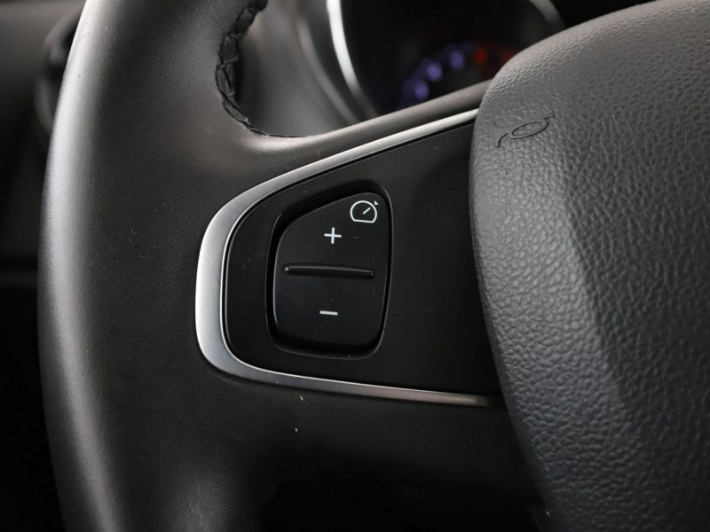 Renault Captur automat navi klima auto półskóra czujniki parkowania I (2013-2019)