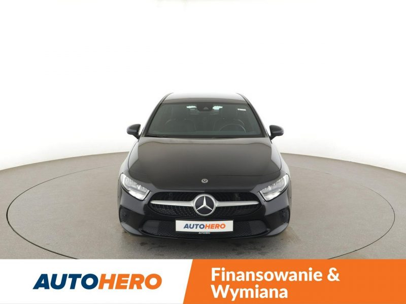 Mercedes A 180 automat skóra navi klima auto kamera i czujniki parkowania W177 (2018-)