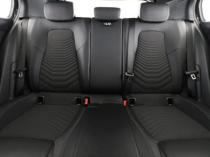 Mercedes A 180 automat skóra navi klima auto kamera i czujniki parkowania W177 (2018-)