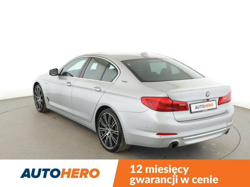 BMW 530 530e Luxury Line PHEV panorama skóra kamera grzane fotele navi head-up G30 (2017-)