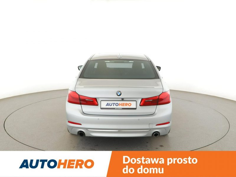 BMW 530 530e Luxury Line PHEV panorama skóra kamera grzane fotele navi head-up G30 (2017-)
