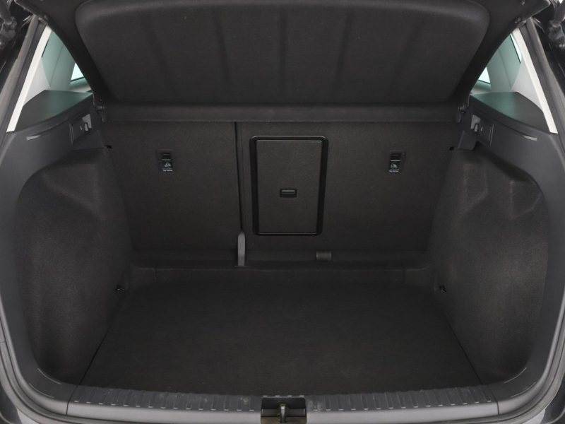 Seat Ateca DSG full LED virtual cocpit navi klima auto kamera i czujniki parkowan