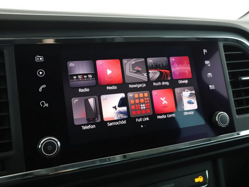 Seat Ateca DSG full LED virtual cocpit navi klima auto kamera i czujniki parkowan