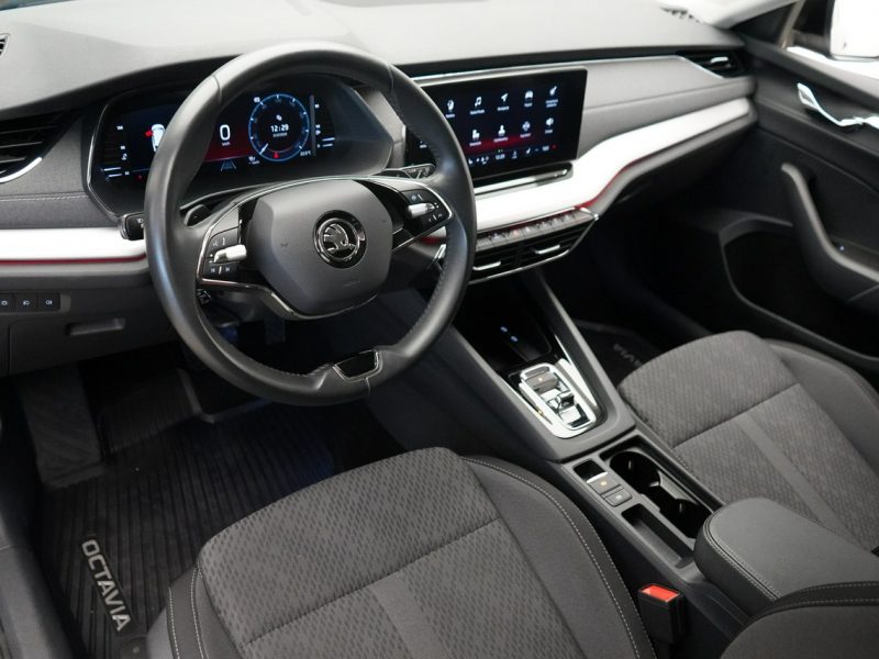 Škoda Octavia 2.0 TDI 150KM STYLE DSG Matrix LED ACC Ambient Kamera IV (2020-)