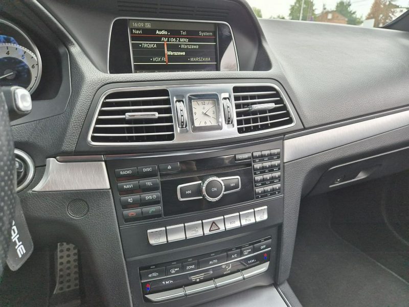 Mercedes E 200 benzyna * super stan * zadbany * serwisowany * Warszawa W212 (2009-)