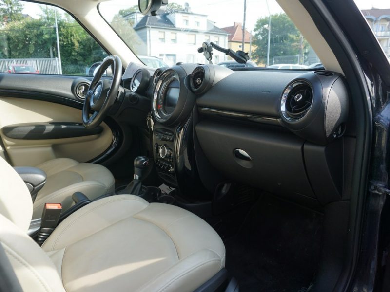 Mini Countryman polski salon, Countryman