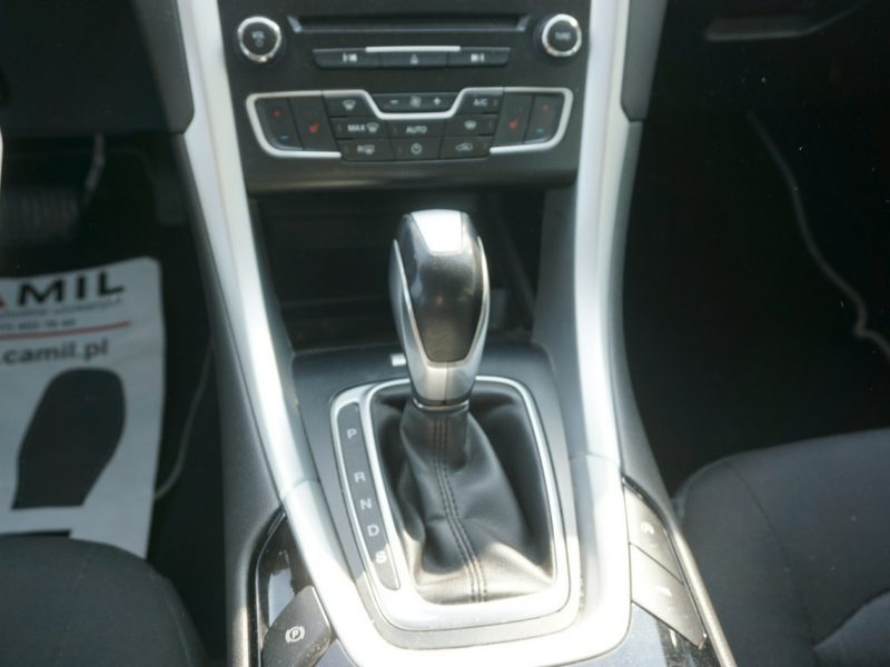 Ford Mondeo zarejestrowany, ubezpieczony, I rej. 2017 r. Mk5 (2014-)