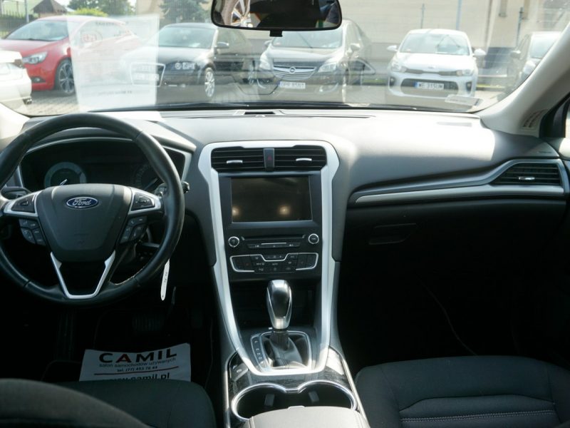 Ford Mondeo zarejestrowany, ubezpieczony, I rej. 2017 r. Mk5 (2014-)