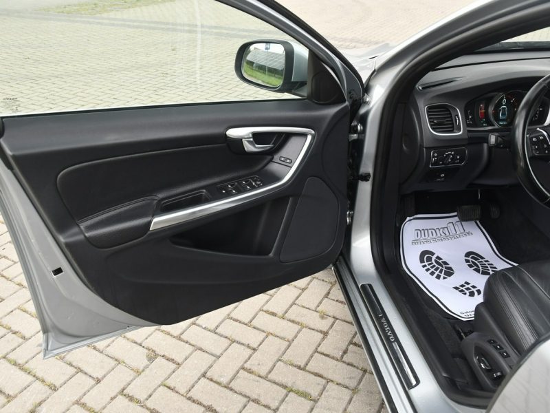 Volvo S60 1,6hdi DUDKI11 Kam.Cof.Navigacja.Automat.Skóry.Asystent.Podg.Fot.Pamię II (2010-)