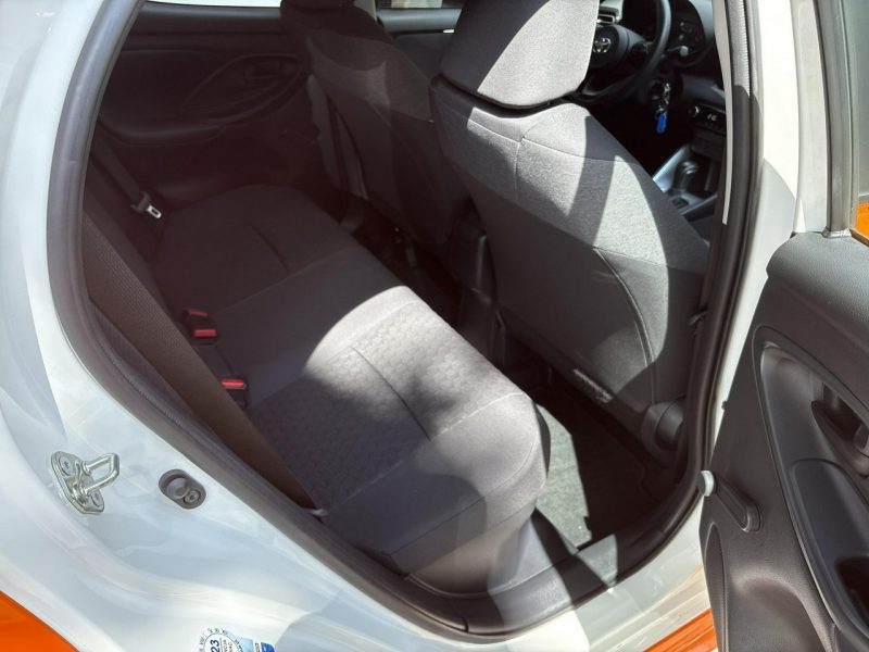 Toyota Yaris 1.5 HSD COMFORT + czujniki parkowania, salon PL, gwarancja, FV23% IV (2020-)