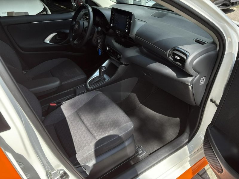 Toyota Yaris 1.5 HSD COMFORT + czujniki parkowania, salon PL, gwarancja, FV23% IV (2020-)