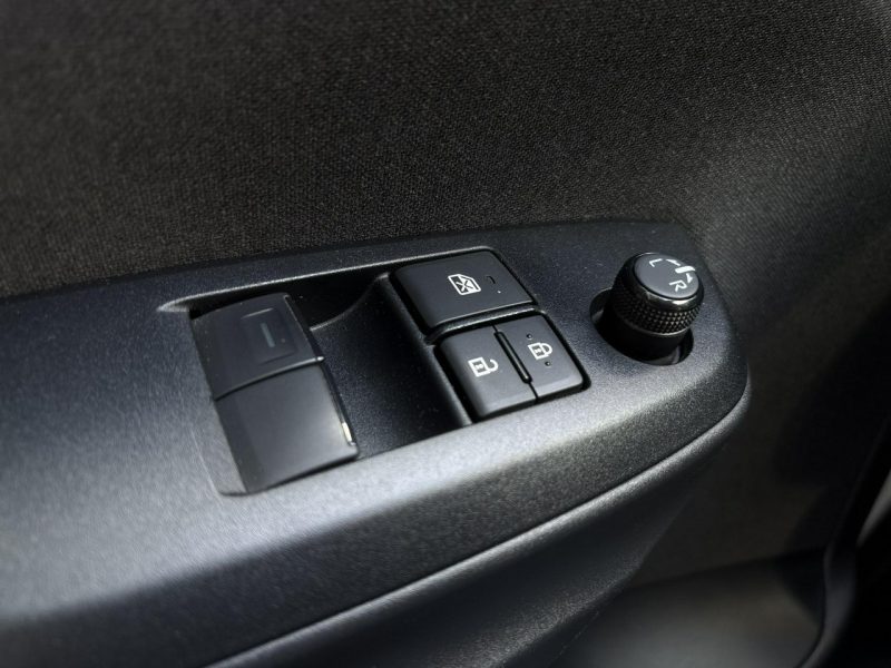 Toyota Yaris 1.5 HSD COMFORT + czujniki parkowania, salon PL, gwarancja, FV23% IV (2020-)