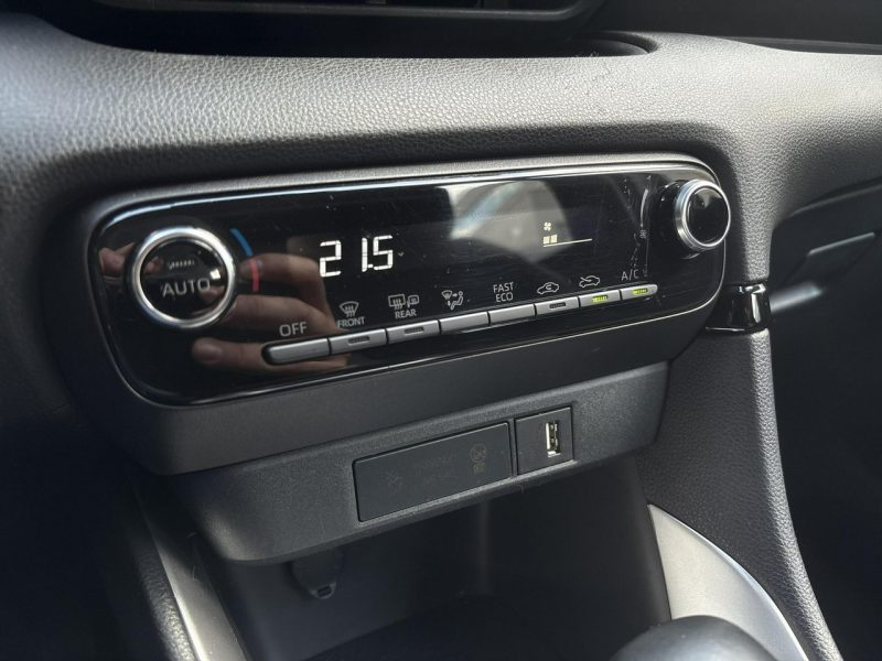 Toyota Yaris 1.5 HSD COMFORT + czujniki parkowania, salon PL, gwarancja, FV23% IV (2020-)