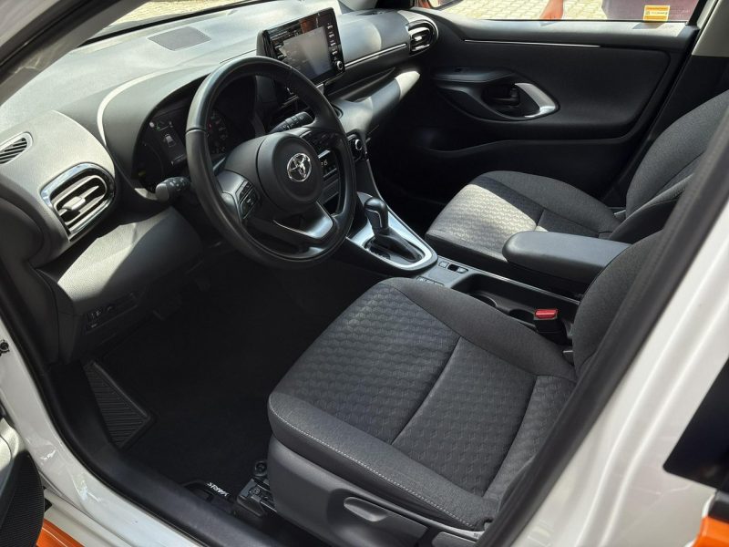 Toyota Yaris 1.5 HSD COMFORT + czujniki parkowania, salon PL, gwarancja, FV23% IV (2020-)