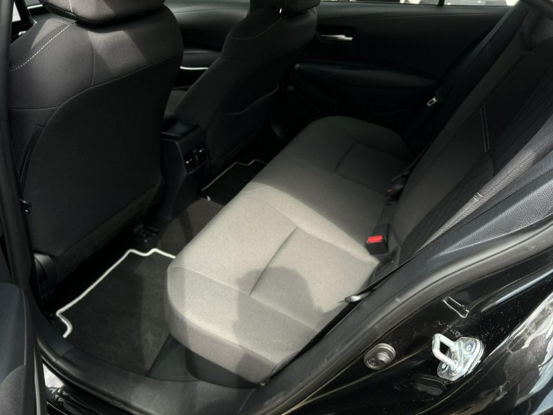 Toyota Corolla 1.8 Hybrid COMFORT TECH, salon Polska, gwarancja, FV23% Seria E16 (2012-)