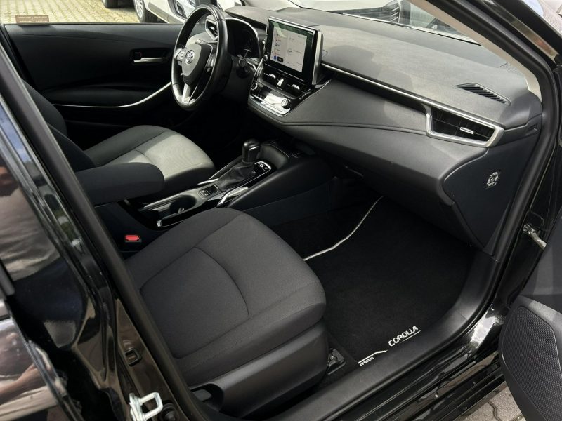 Toyota Corolla 1.8 Hybrid COMFORT TECH, salon Polska, gwarancja, FV23% Seria E16 (2012-)