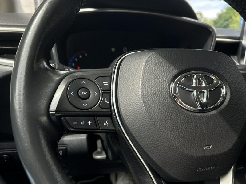 Toyota Corolla 1.8 Hybrid COMFORT TECH, salon Polska, gwarancja, FV23% Seria E16 (2012-)