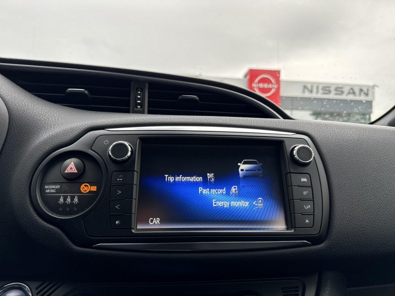 Toyota Yaris Toyota YARIS 1,5 Hybrid Active /Bezwypadkowy/Serwisowany w ASO/ III (2011-2019)