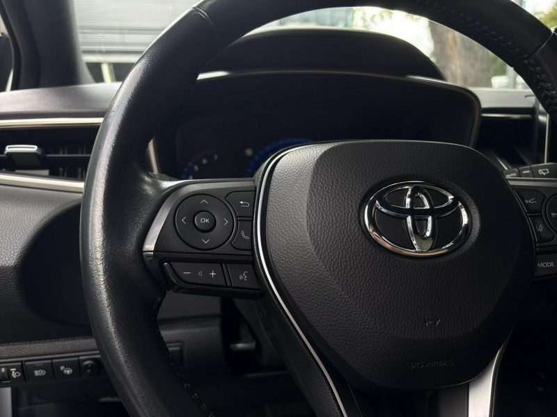 Toyota Corolla 1.8 Hybrid COMFORT TECH, salon Polska, gwarancja, FV23% Seria E16 (2012-)