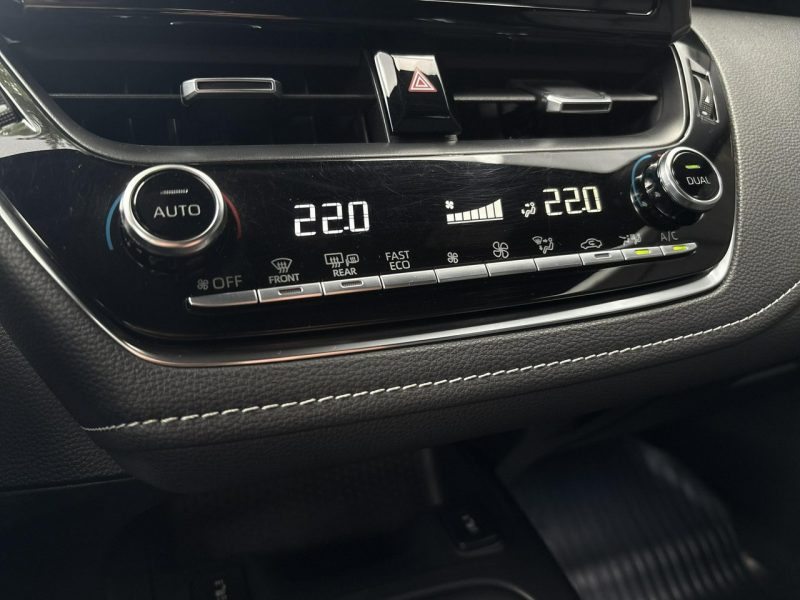 Toyota Corolla 1.8 Hybrid COMFORT TECH, salon Polska, gwarancja, FV23% Seria E16 (2012-)