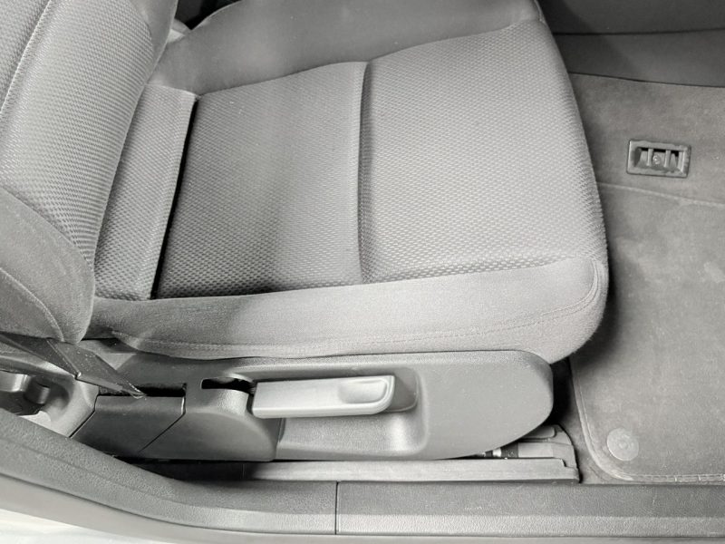 Audi A4 2.0 MPI 130KM ALT*Ambiente * Klimatronic * Relingi * Isofix * Lifting B6 (2000-2004)