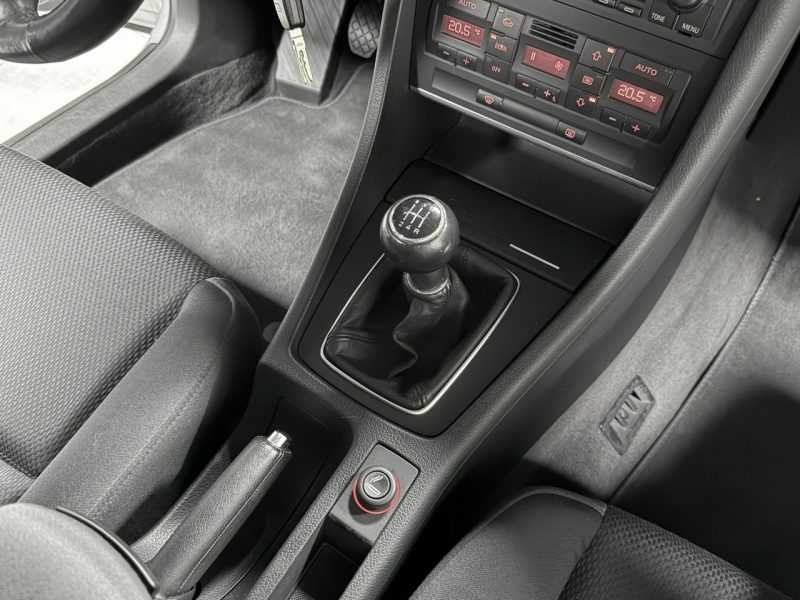Audi A4 2.0 MPI 130KM ALT*Ambiente * Klimatronic * Relingi * Isofix * Lifting B6 (2000-2004)