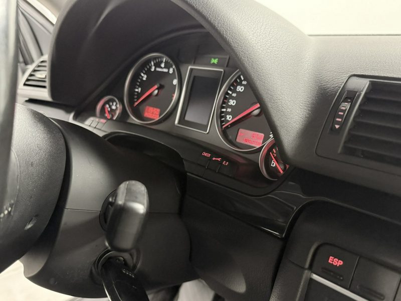Audi A4 2.0 MPI 130KM ALT*Ambiente * Klimatronic * Relingi * Isofix * Lifting B6 (2000-2004)