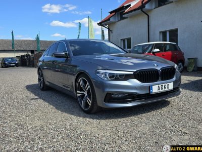 BMW 520 Luxury Line, M-Pakiet, CarPlay, Full LED G30/G31 (2017-2023)