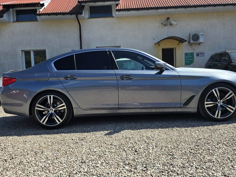 BMW 520 Luxury Line, M-Pakiet, CarPlay, Full LED G30/G31 (2017-2023)