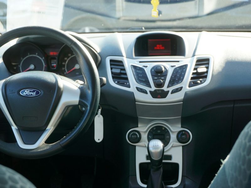 Ford Fiesta zewnętrznie stylizowana na ST, sprawna, dynamiczna, Mk7 (2008-)
