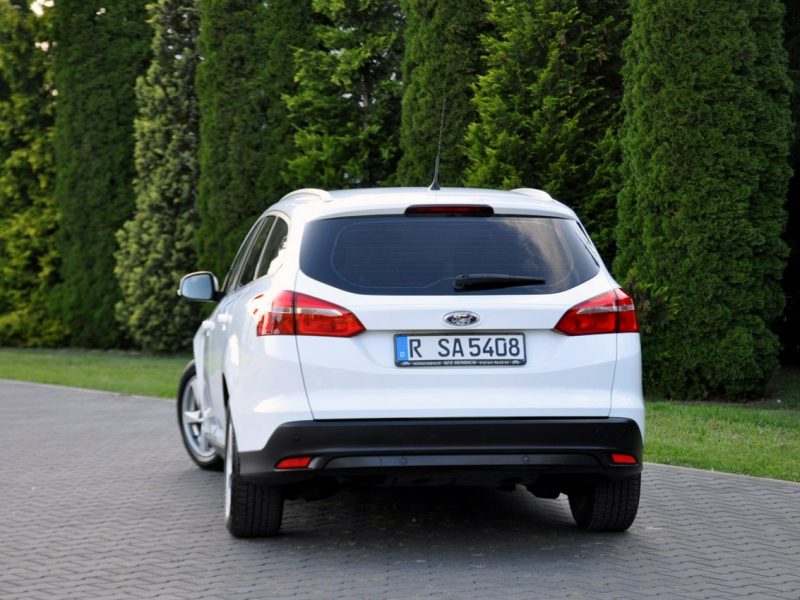 Ford Focus 1.5TDCi(120KM)*Lift*Duża Navi*Klimatronik*Automat*Welur*Reling*Alu16" Mk3 (2010-2018)