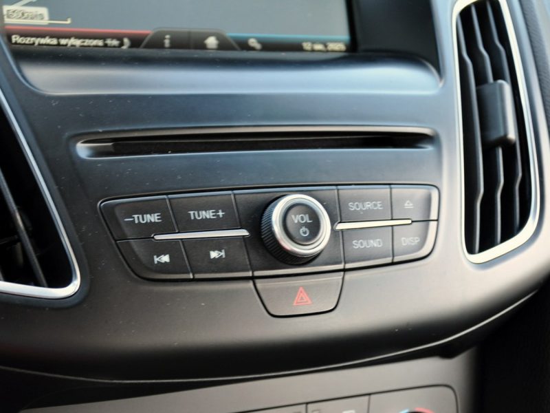 Ford Focus 1.5TDCi(120KM)*Lift*Duża Navi*Klimatronik*Automat*Welur*Reling*Alu16" Mk3 (2010-2018)