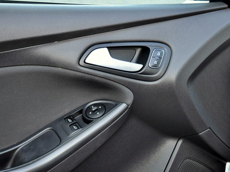 Ford Focus 1.5TDCi(120KM)*Lift*Duża Navi*Klimatronik*Automat*Welur*Reling*Alu16" Mk3 (2010-2018)