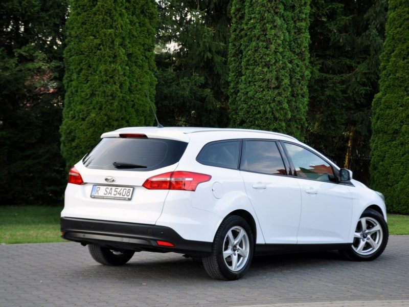 Ford Focus 1.5TDCi(120KM)*Lift*Duża Navi*Klimatronik*Automat*Welur*Reling*Alu16" Mk3 (2010-2018)