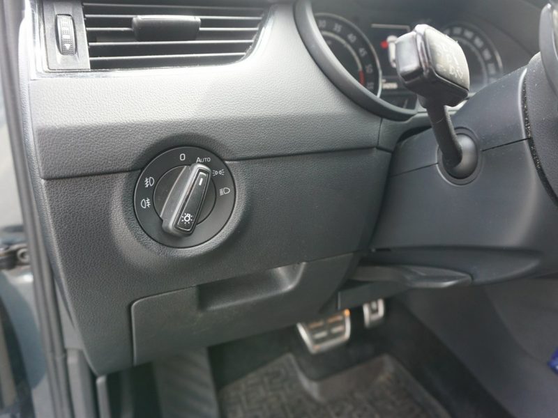 Škoda Octavia zarejestrowany ,ubezpieczony, f-ra 23% , skrzynia DSG, VRS III (2013-)