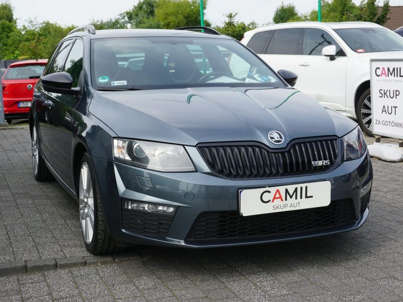 Škoda Octavia zarejestrowany ,ubezpieczony, f-ra 23% , skrzynia DSG, VRS III (2013-)