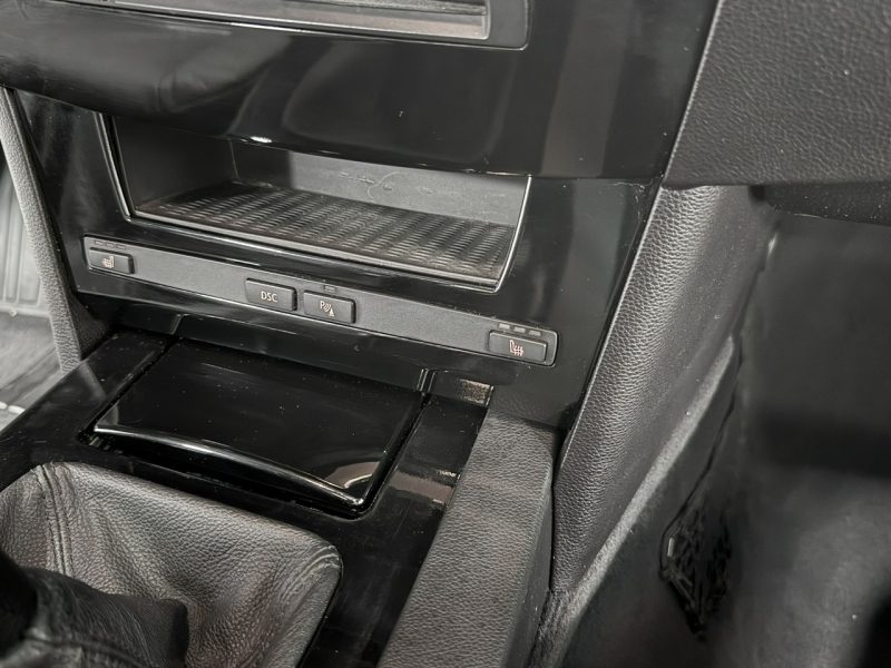 BMW 520 2.2 170KM * Szyberdach * Bi-Xenon adaptacyjny * Manual * Navi * Alu 18 E60 (2003-2010)