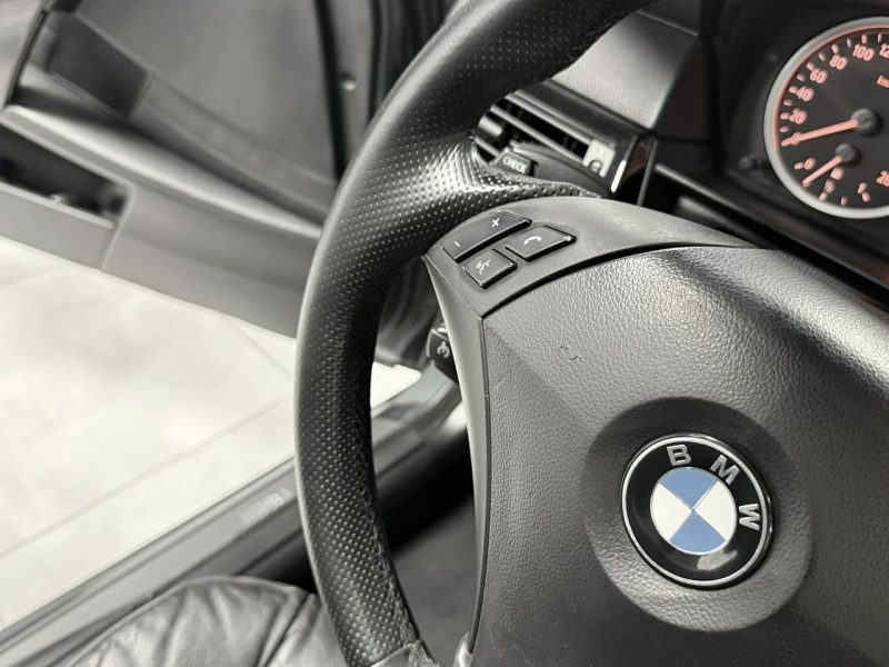 BMW 520 2.2 170KM * Szyberdach * Bi-Xenon adaptacyjny * Manual * Navi * Alu 18 E60 (2003-2010)