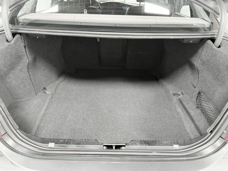 BMW 520 2.2 170KM * Szyberdach * Bi-Xenon adaptacyjny * Manual * Navi * Alu 18 E60 (2003-2010)