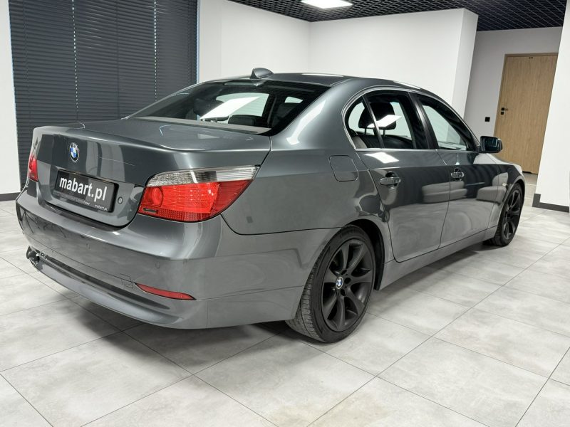 BMW 520 2.2 170KM * Szyberdach * Bi-Xenon adaptacyjny * Manual * Navi * Alu 18 E60 (2003-2010)