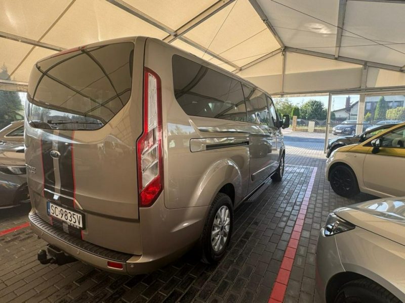 Ford Tourneo Custom